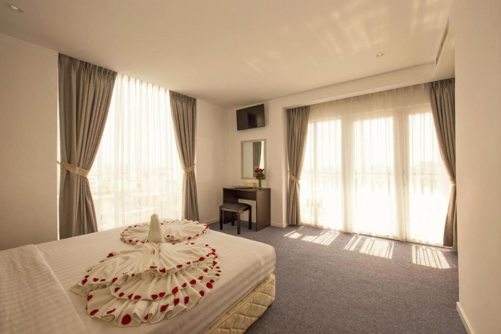 Golden Crown Hotel Saigon Cidade de Ho Chi Minh Exterior foto