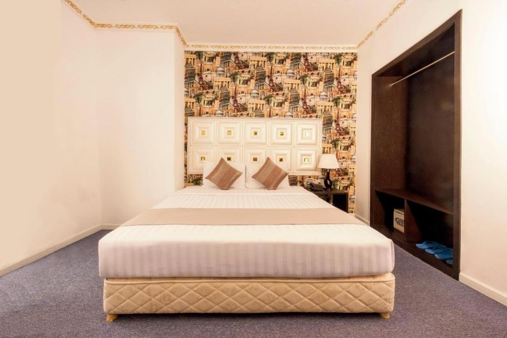 Golden Crown Hotel Saigon Cidade de Ho Chi Minh Exterior foto