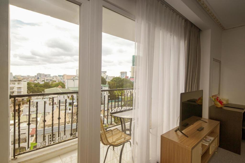 Golden Crown Hotel Saigon Cidade de Ho Chi Minh Exterior foto